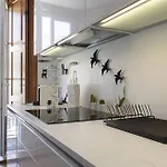 Chiado Cozy Bright Apt With Ac Elevator